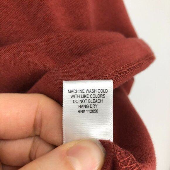 NWT Zeanna Outfitters All Seasons V neck long sleeve tee brick red M - Picture 8 of 13